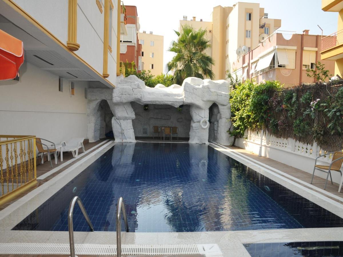 Perlo Hotel City Анталия Екстериор снимка