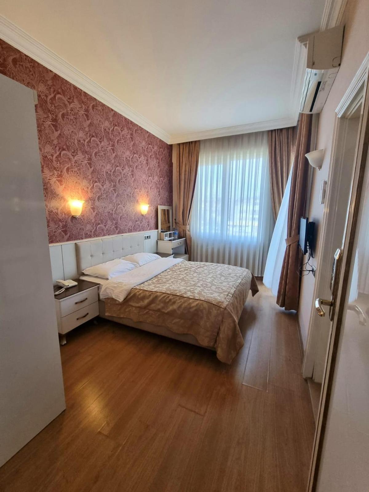 Perlo Hotel City Анталия Екстериор снимка