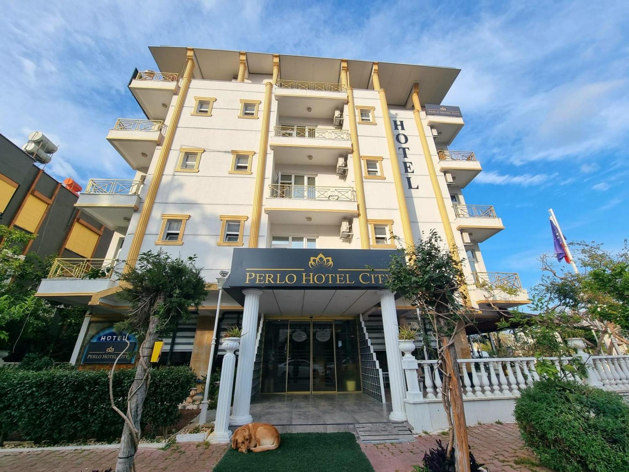 Perlo Hotel City Анталия Екстериор снимка