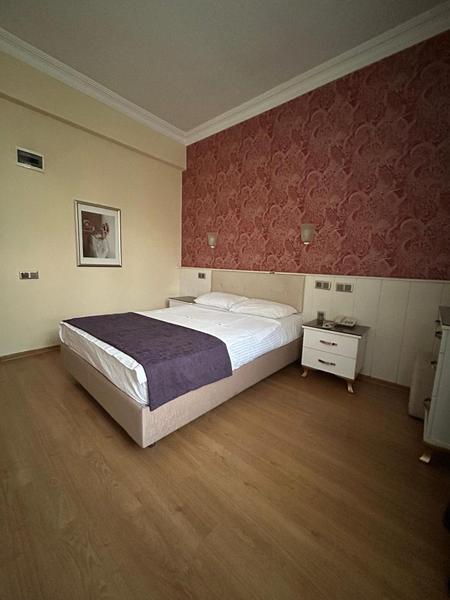 Perlo Hotel City Анталия Екстериор снимка