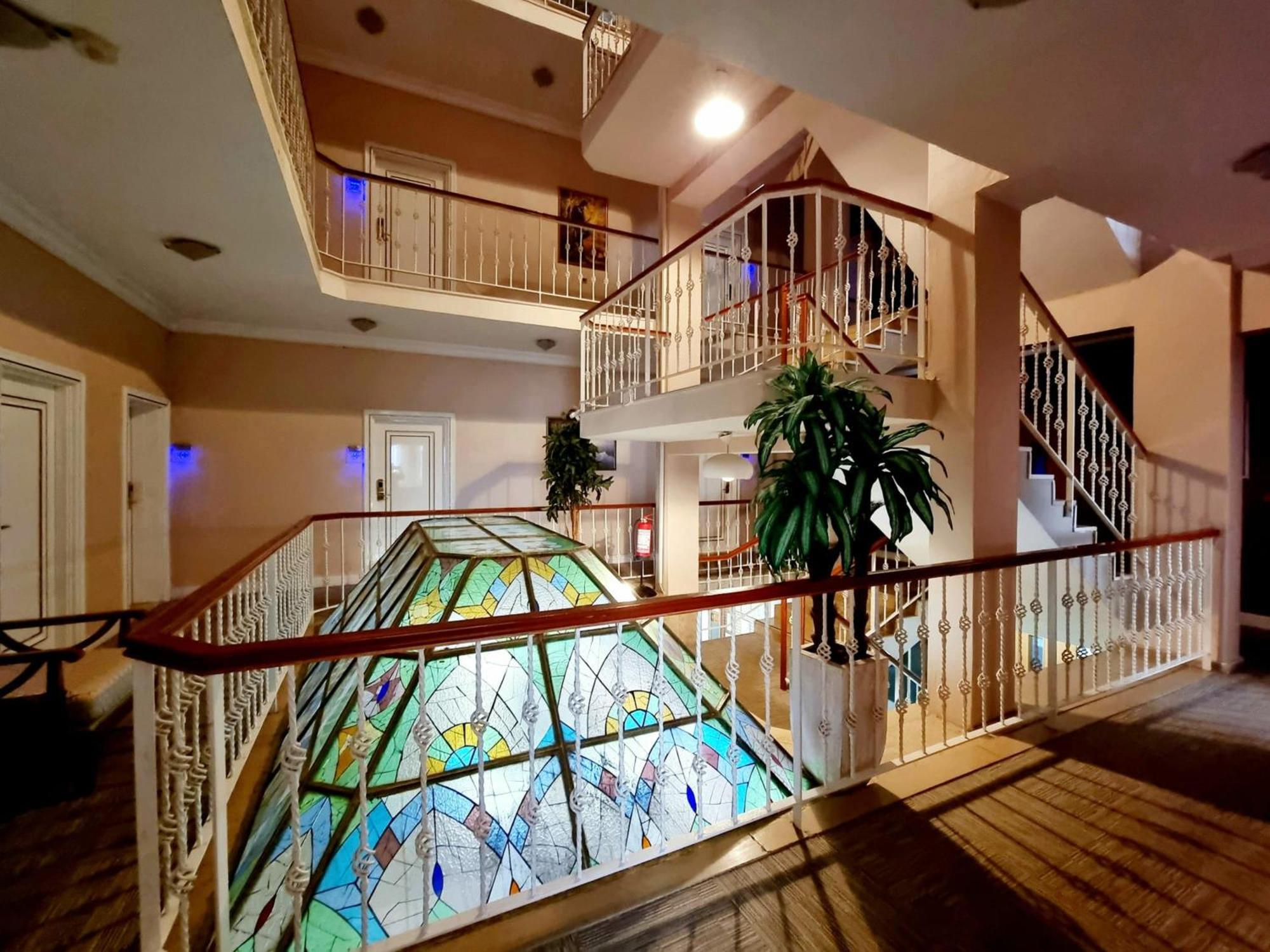 Perlo Hotel City Анталия Екстериор снимка
