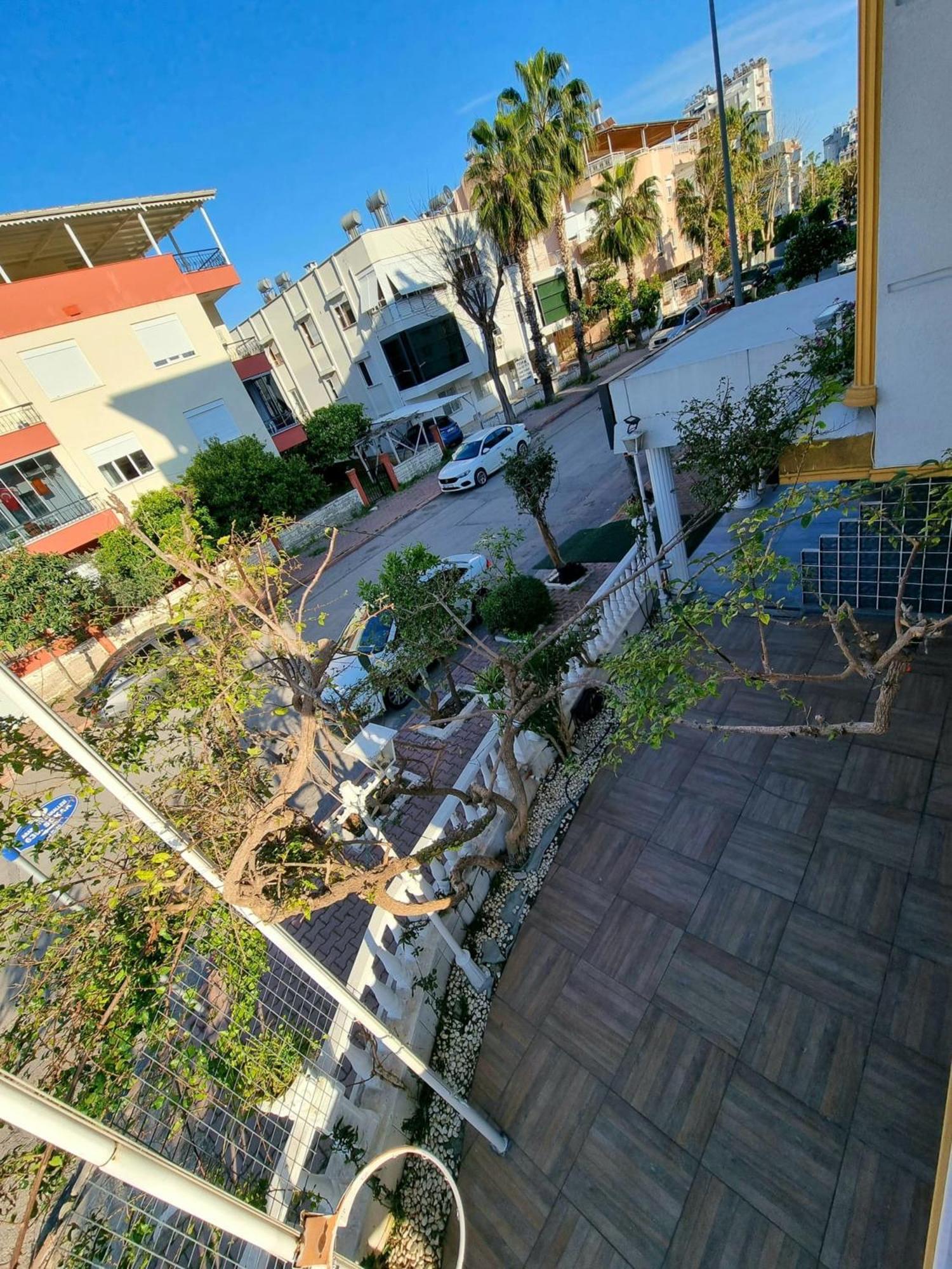 Perlo Hotel City Анталия Екстериор снимка