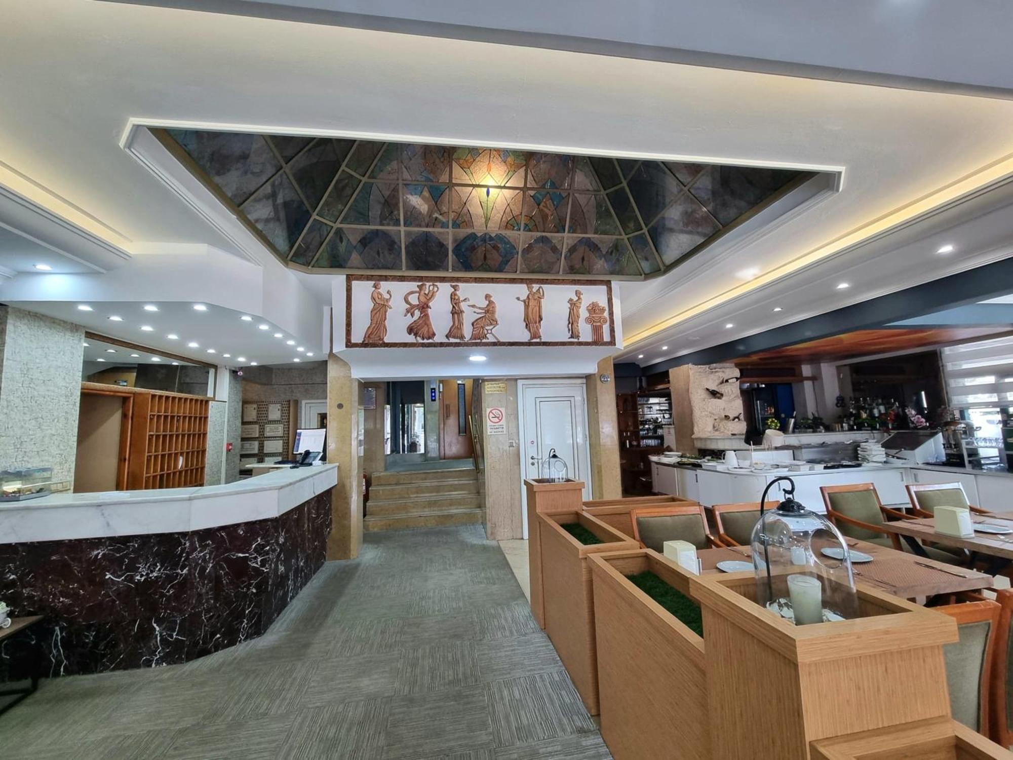 Perlo Hotel City Анталия Екстериор снимка