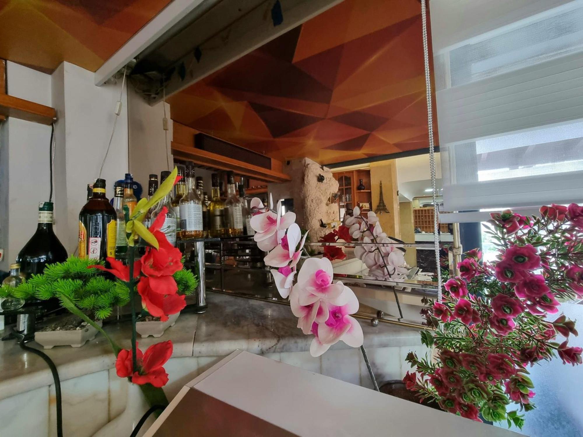 Perlo Hotel City Анталия Екстериор снимка