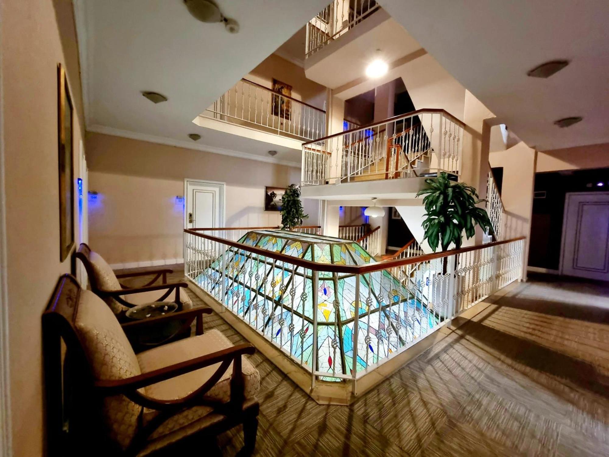 Perlo Hotel City Анталия Екстериор снимка
