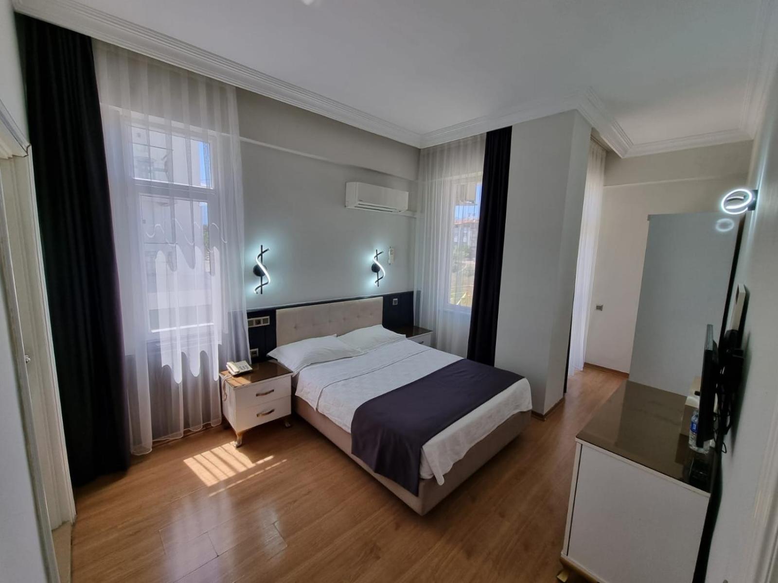 Perlo Hotel City Анталия Екстериор снимка