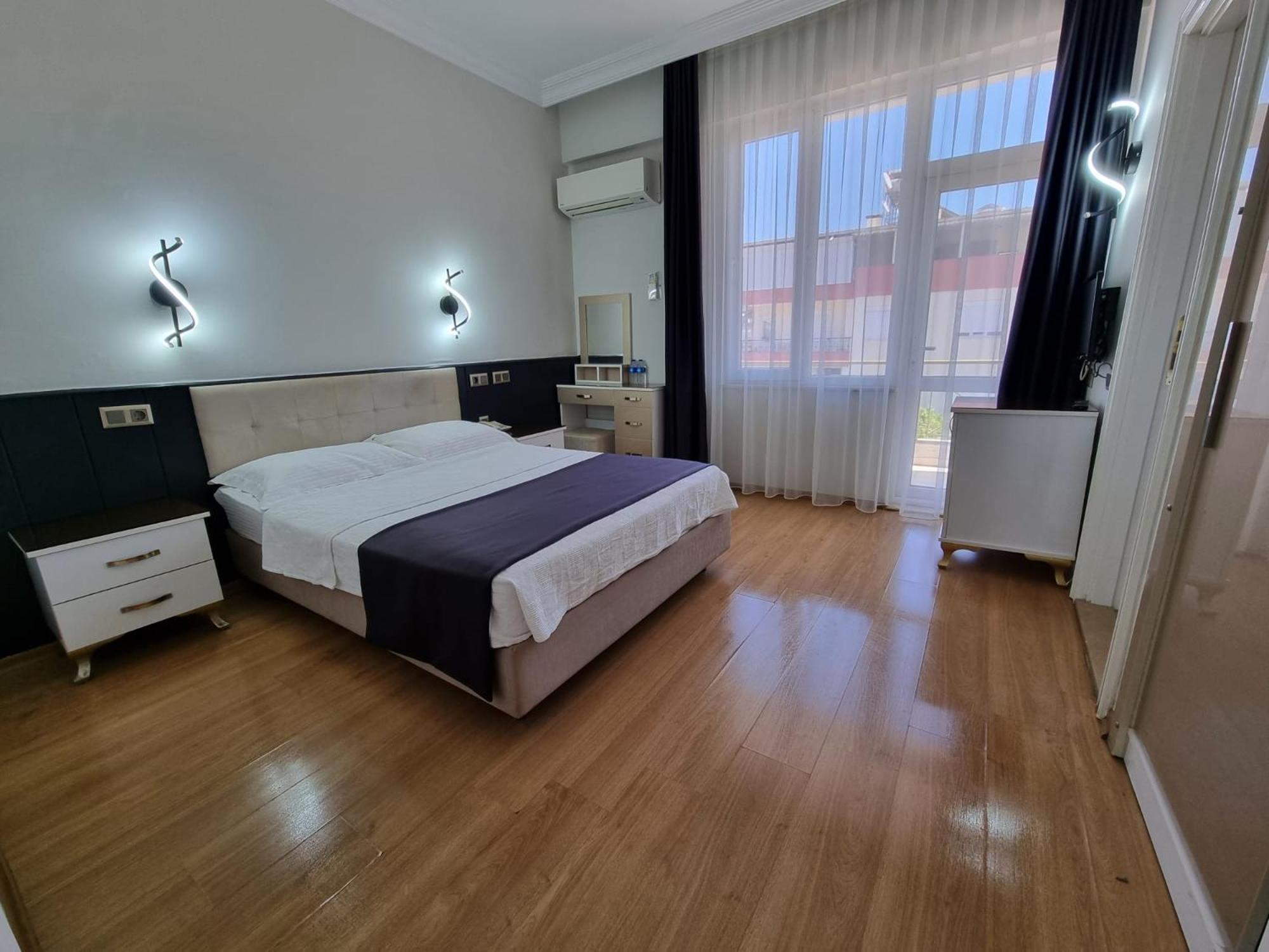 Perlo Hotel City Анталия Екстериор снимка