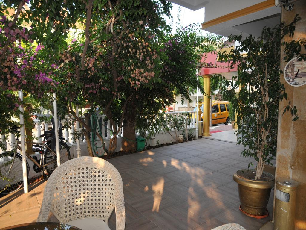 Perlo Hotel City Анталия Екстериор снимка