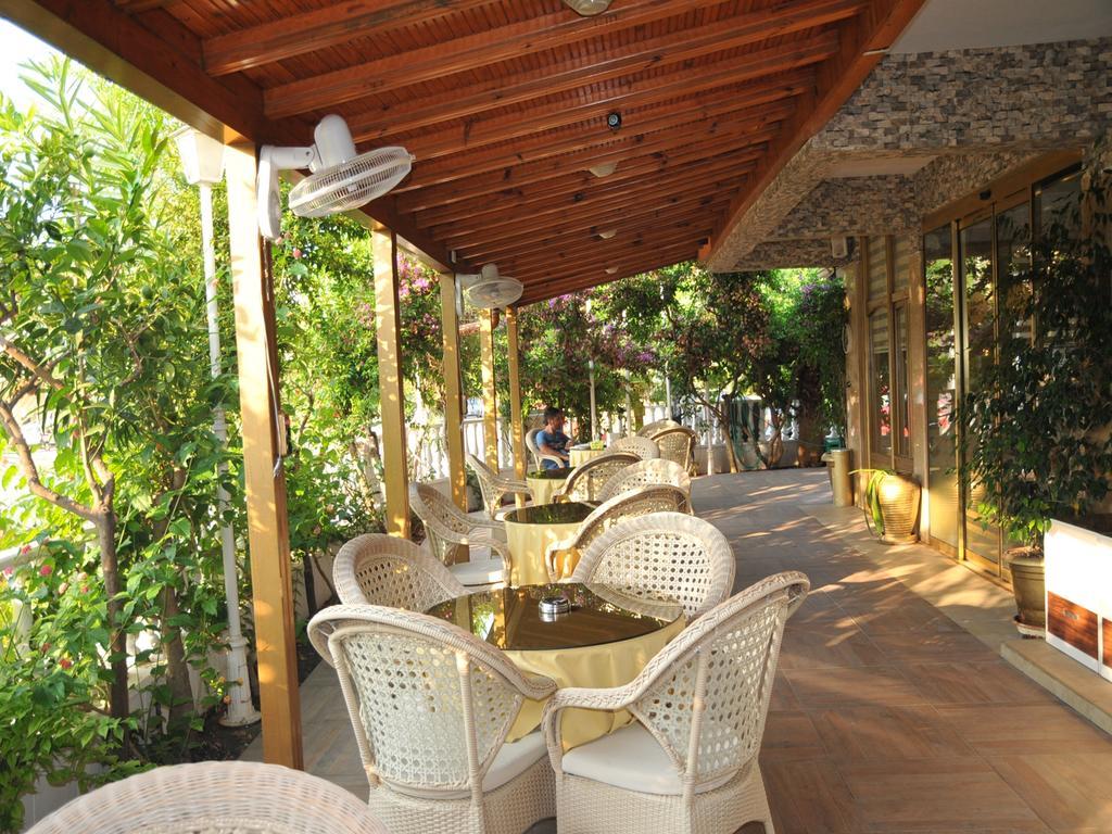 Perlo Hotel City Анталия Екстериор снимка