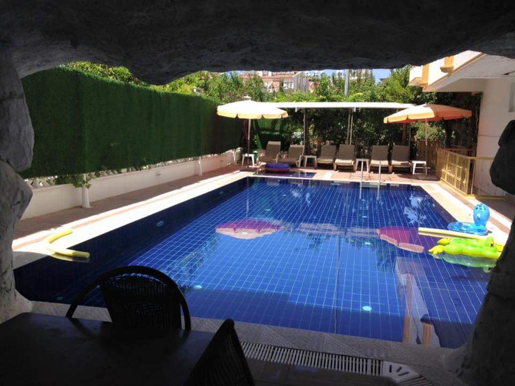 Perlo Hotel City Анталия Екстериор снимка